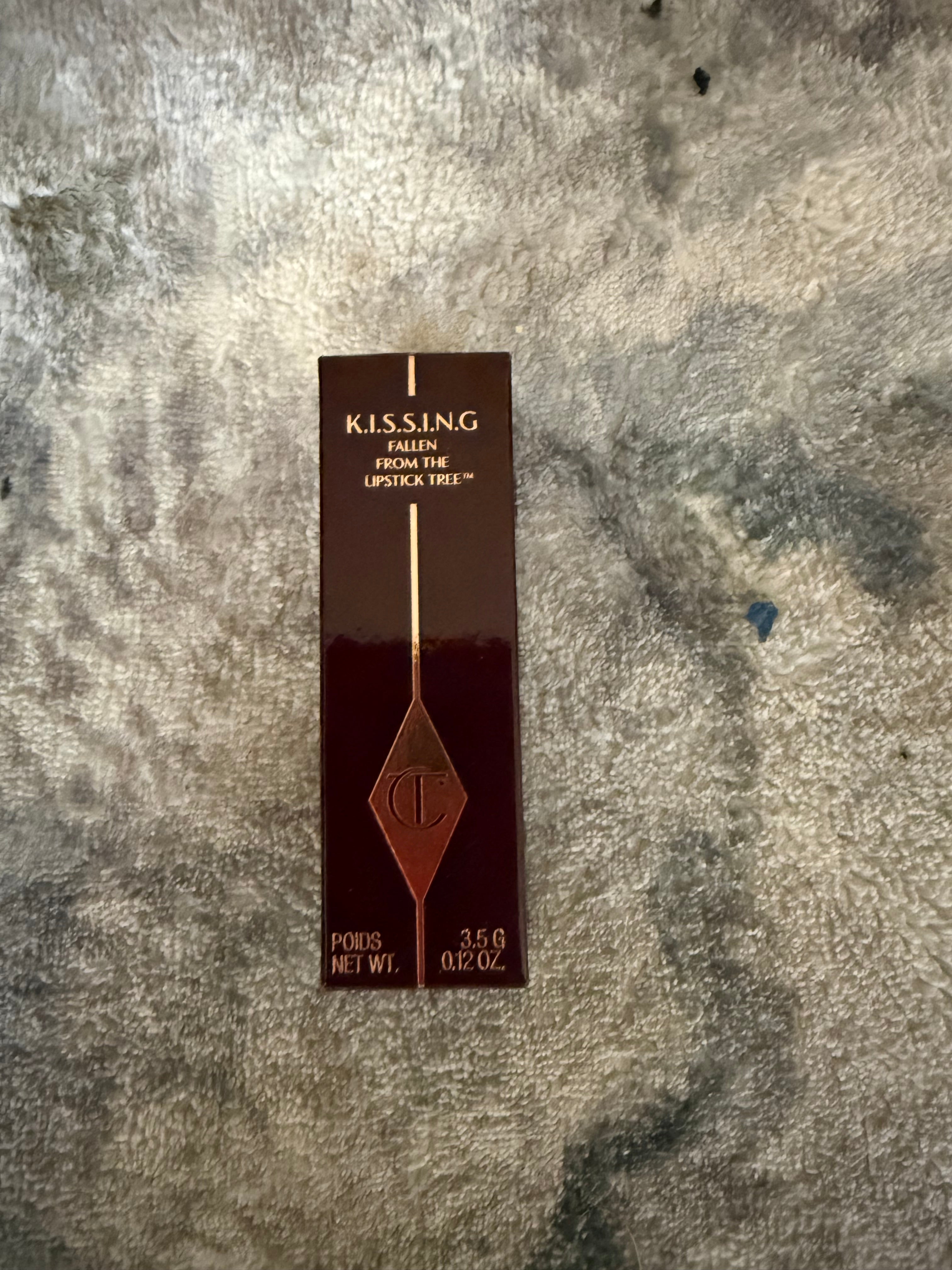 Charlotte Tilbury K.I.S.S.I.N.G Satin Shine Lipstick in shade Yes Honey